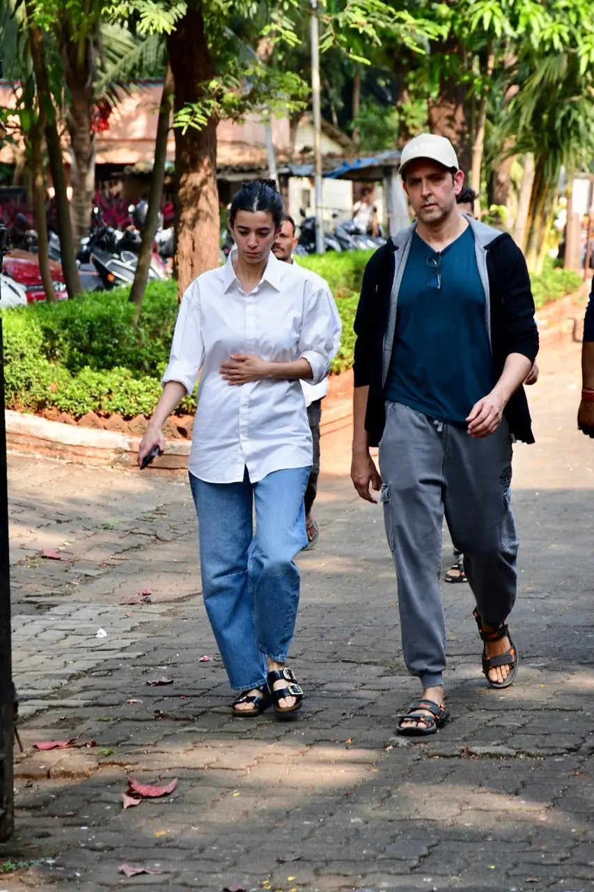 Hrithik Roshan And Saba Azad At Ex-Wife Sussanne Khan's Home To Pay Last Respects To Zarine Khan