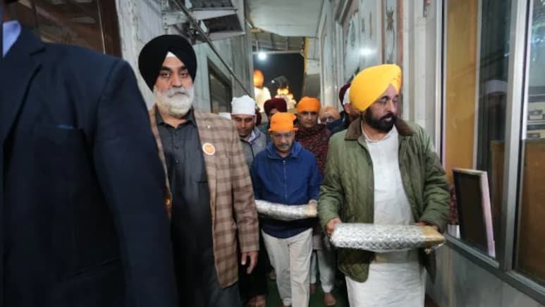 गुरु साहिब की कहानी अगली पीढ़ियों तक पहुंचना हमारी जिम्मेदारी... नगर कीर्तन जत्थे को रवाना कर बोले केजरीवाल