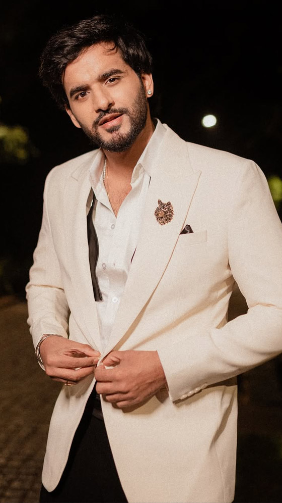 Abhishek Malhan’s Power-Packed Formal Look