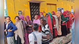 राजस्थान में खाद के लिए मोहताज किसान, हो रही कालाबाज़ारी; सिरोही में धांधली सामने&nbsp;आई