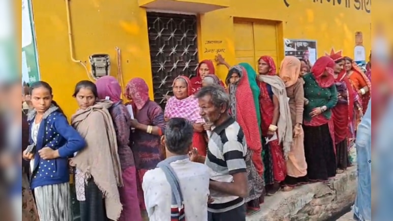 राजस्थान में खाद के लिए मोहताज किसान, हो रही कालाबाज़ारी; सिरोही में धांधली सामने आई