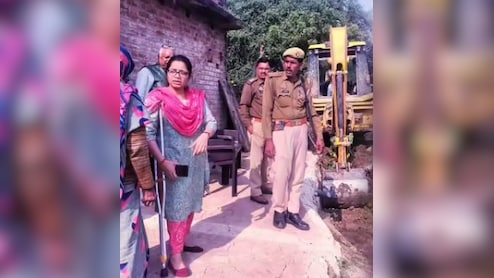 जालौन की SDM ज्योति सिंह की सादगी की जमकर हो रही है तारीफ, कर दिया ऐसा काम कि ग्रामीण भी रह गए दंग