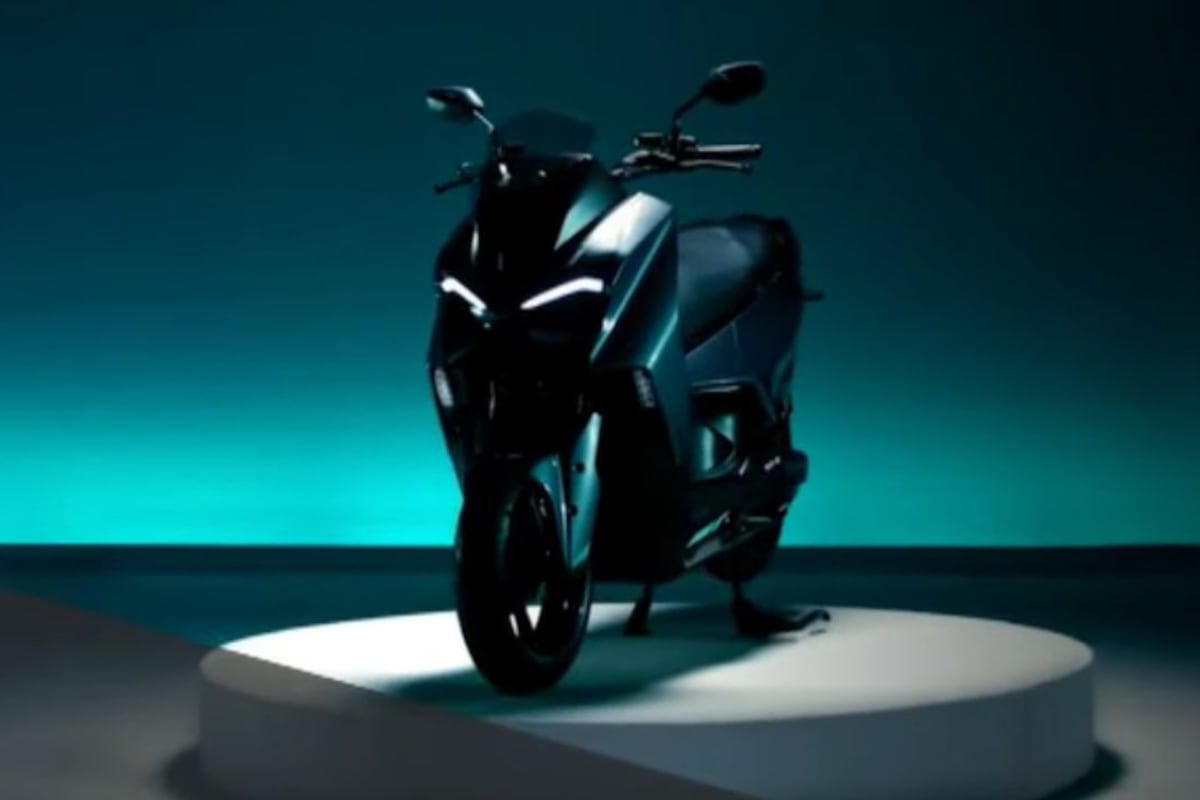 TVS M1-S Maxi Scooter TVS M1-S Maxi Scooter