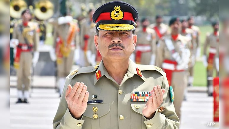 पाकिस्तान ने सेना के सामने किया सरेंडर, ये बिल पास हुआ तो मुनीर की मलाई