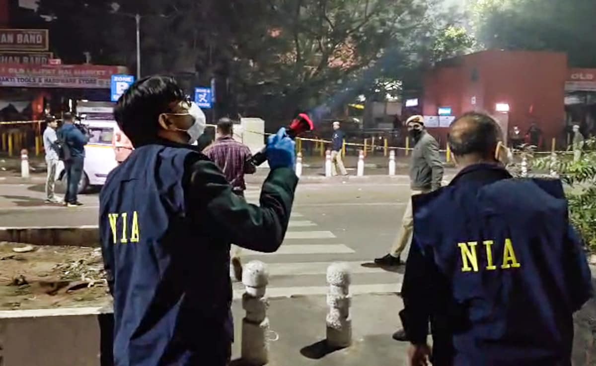 Delhi Blast Case में बड़ा खुलासा, जैश मॉड्यूल ने खरीदीं थी 2 और कारें, तलाश जारी