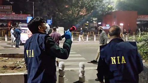 Delhi Blast Case में बड़ा खुलासा, जैश मॉड्यूल ने खरीदीं थी 2 और कारें, तलाश जारी