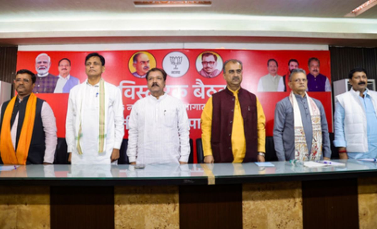 बिहार में BJP विधायक दल का नेता चुनने के लिए केंद्रीय पर्यवेक्षक नियुक्त, इन नेताओं को मिली कमान