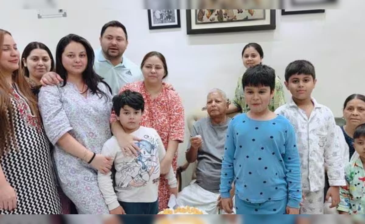 रोहिणी आचार्य से लेकर मीसा भारती तक, लालू यादव ने इन दिलचस्प चीजों पर रखे बेटियों के नाम