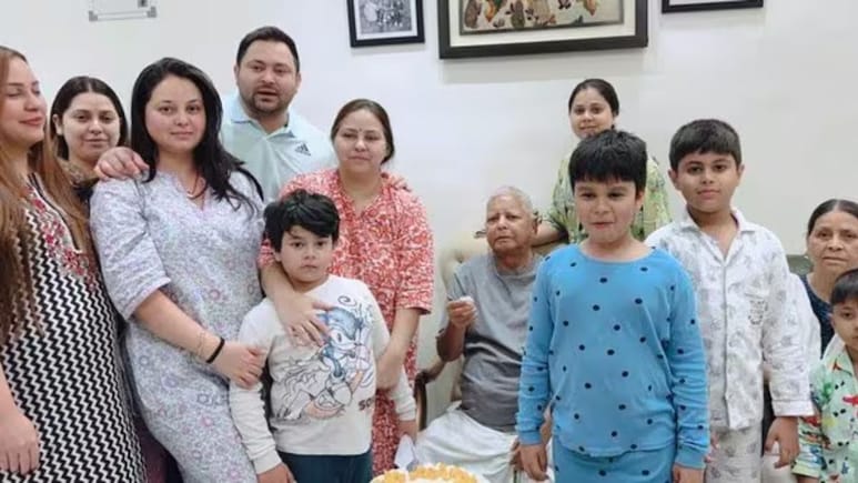 रोहिणी आचार्य से लेकर मीसा भारती तक, लालू यादव ने इन दिलचस्प चीजों पर रखे बेटियों के नाम