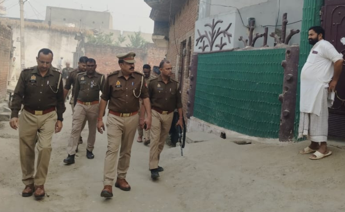 घुड़चढ़ी के दौरान भिड़े दो समुदायों के युवक, कई बाराती घायल, गांव में पसरा तनाव, पुलिस तैनात