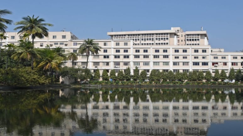 Day After Delhi Blast, Hate Graffiti Seen At Top Institute In Kolkata