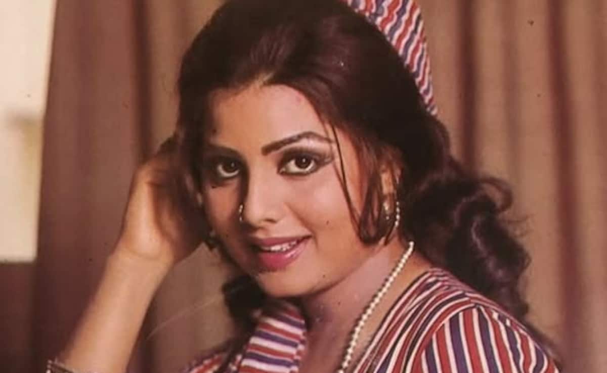 बॉलीवुड की मशहूर गायिका-अभिनेत्री सुलक्षणा पंडित का 71 वर्ष की आयु में निधन