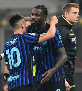 Inter Milan Go Top Of Serie A After Napoli Slip-Up