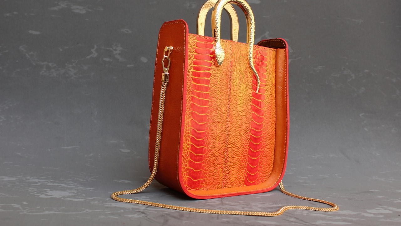 Statement Bags For Minimal Outfits That Elevate Simple Looks Statement Bags For Minimal Outfits That Elevate Simple Looks