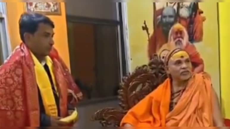 शंकराचार्य की शरण में पहुंचे नरेश मीणा, अविमुक्तेश्वरानंद ने दिया ये मंत्र 