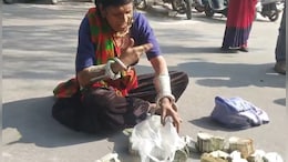 500-500 की गड्डियां लेकर कलेक्ट्रेट के बाहर धरने पर बैठी किन्नर, अजमेर में किया अनोखा विरोध-प्रदर्शन