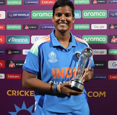 दीप्ति शर्मा ने रचा इतिहास, बना दिया डबल का 'डबल', 50 साल में कोई पुरुष भी नहीं कर सका