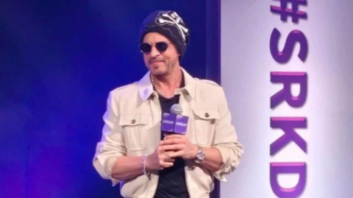 Over 400 Fans, Golden Passes, "SRK" Chants: Inside Shah Rukh Khan's 60th Birthday Meet And Greet