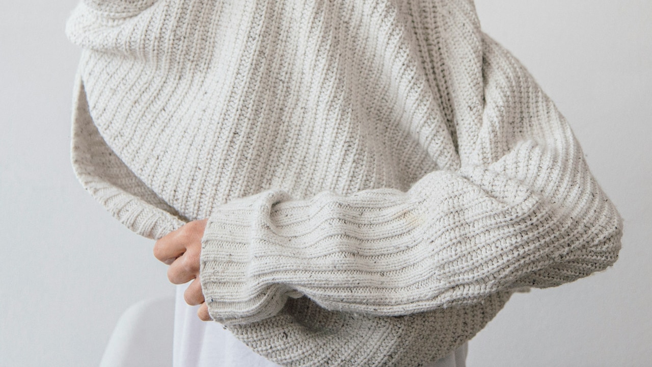 How To Choose The Right Sweater To Beat the Pre-Sunrise Chill