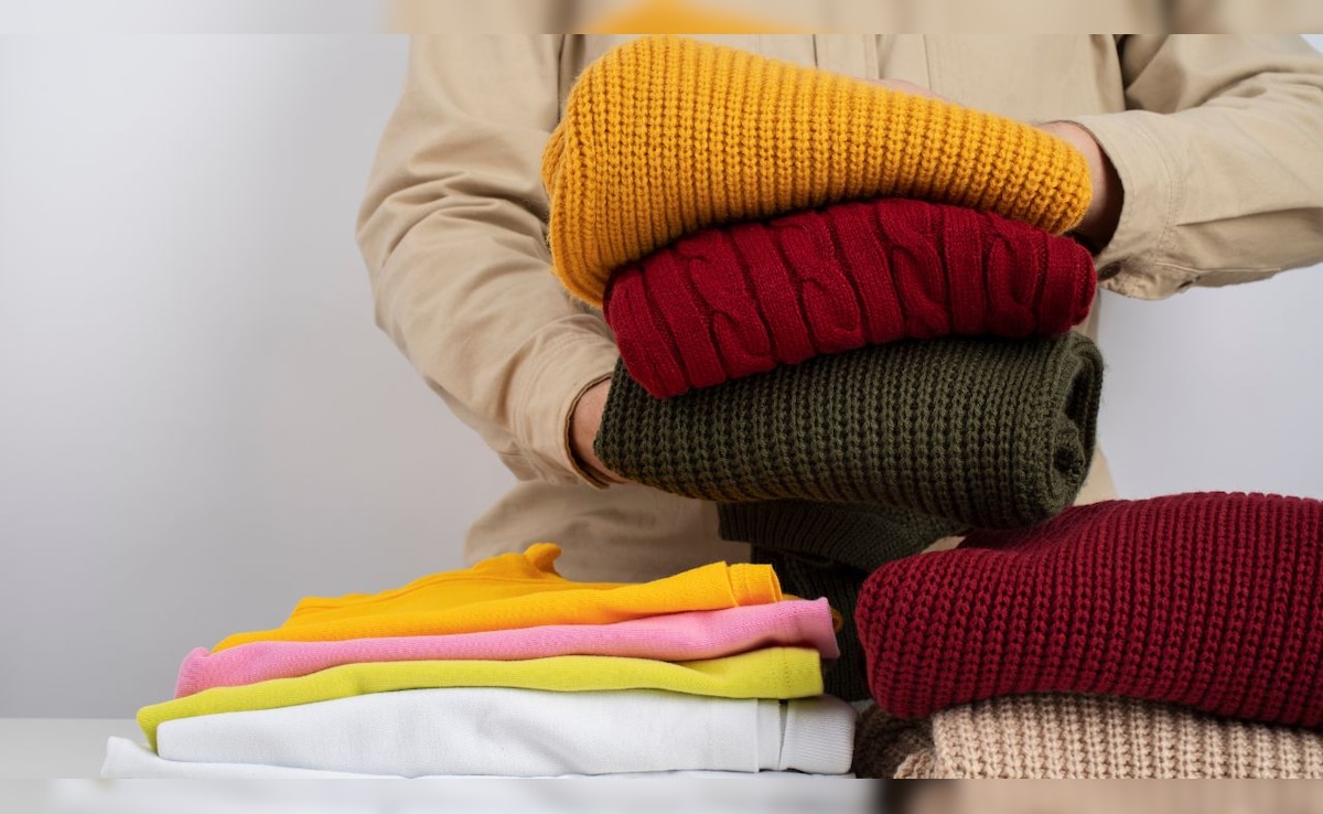 घर पर कपड़ों को ड्राई क्लीन कैसे करें? इस ट्रिक से मिनटों में चमक जाएंगे सर्दियों के मोटे कपड़े