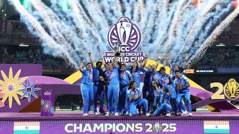 भारतीय महिला टीम के वर्ल्ड चैंपियन बनने पर झूमा पूरा देश, सुंदर पिचाई और सत्या नडेला ने भी यूं किया सेलिब्रेट