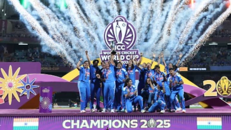 भारतीय महिला टीम के वर्ल्ड चैंपियन बनने पर झूमा पूरा देश, सुंदर पिचाई और सत्या नडेला ने भी यूं किया सेलिब्रेट