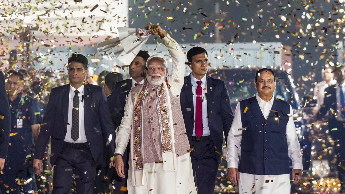 PM Modi Lauds Election Commission for Peaceful Bihar Elections Amid Opposition Criticism