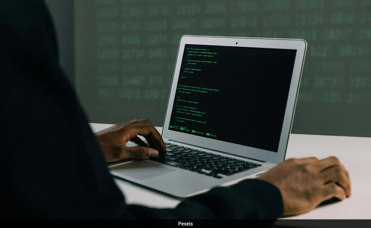 2 Bengaluru Senior Citizens Lose Rs 80.5 Lakh To Fake 'RBI Officials'