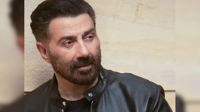 पैपराजी पर फूटा सनी देओल का गुस्सा, कहा- 'शर्म नहीं आती..'