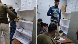 SP ऑफिस में फाइल निकालने गया कर्मचारी, फन उठाकर काटने दौड़ा जहरीला सांप; मचा हड़कंप