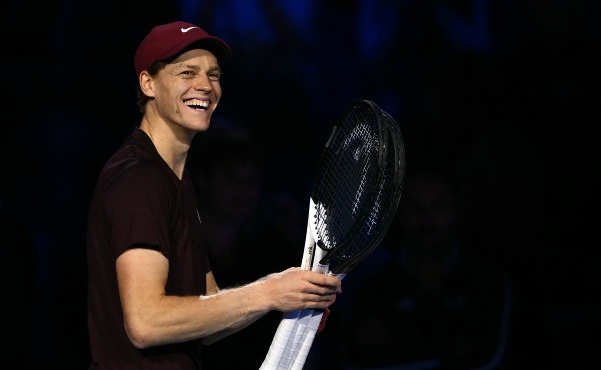 Jannik Sinner Dominates Injury-Hit Felix Auger-Aliassime In ATP Finals Opener
