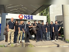 Share Market: तेजी के साथ खुला बाजार, फीकी लिस्टिंग के बाद गिरे लेंसकार्ट के शेयर, Studds पर ये है अपडेट   