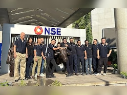 Share Market: तेजी के साथ खुला बाजार, फीकी लिस्टिंग के बाद गिरे लेंसकार्ट के शेयर, Studds पर ये है अपडेट   