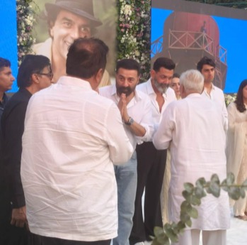 Pic: Emotional Sunny And Bobby Deol Greet Guests With Folded Hands At Dharmendra's Prayer Meet