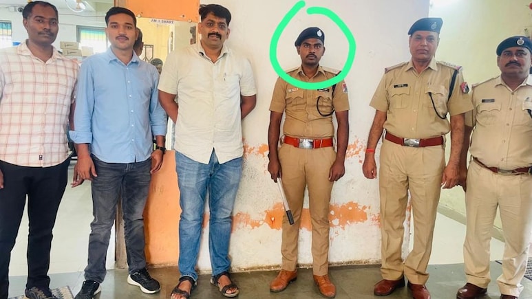 Kalyan News : RPF च्या वर्दीतील 'तो' अधिकारी कोण? ओळख पटताच कल्याण स्टेशनवर खळबळ