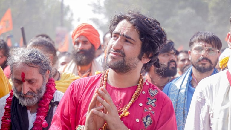 हिंदू एकता पदयात्रा में अचानक भावुक क्‍यों हो गए बागेश्वर बाबा? आंखों से बहने लगे खुशी के आंसू