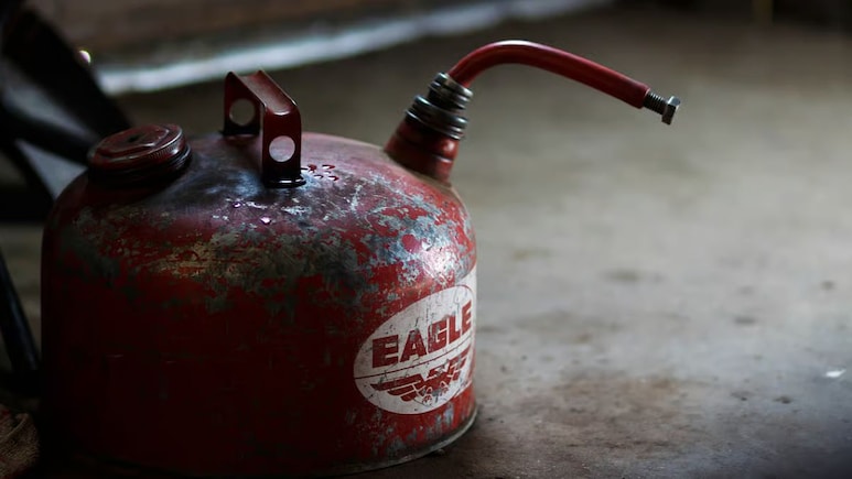 1 Dead, 18 Hospitalised After Chlorine Gas Leak From Cylinder Near Mumbai