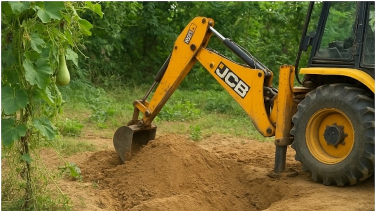 MP News: लौकी की बेल, नीचे रेत का ढेर, पुलिस ने JCB से की खुदाई; फिर दो बोरी में जो मिला जानकार उड़ जाएंगे होश