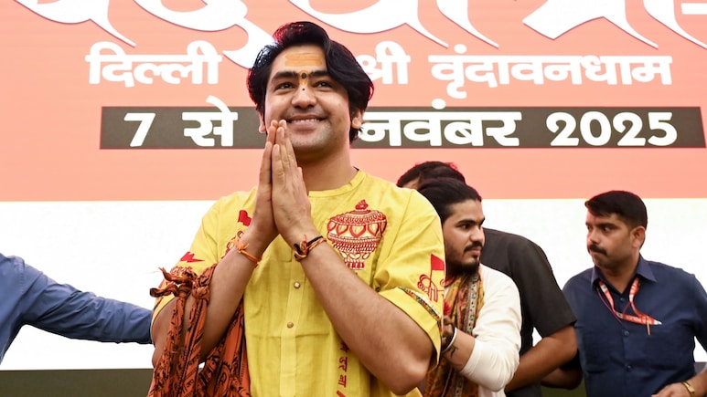 10 दिन, 170 किमी की पदयात्रा... दिल्ली से वृंदावन तक क्या है धीरेंद्र शास्त्री का यूपी वाला प्लान