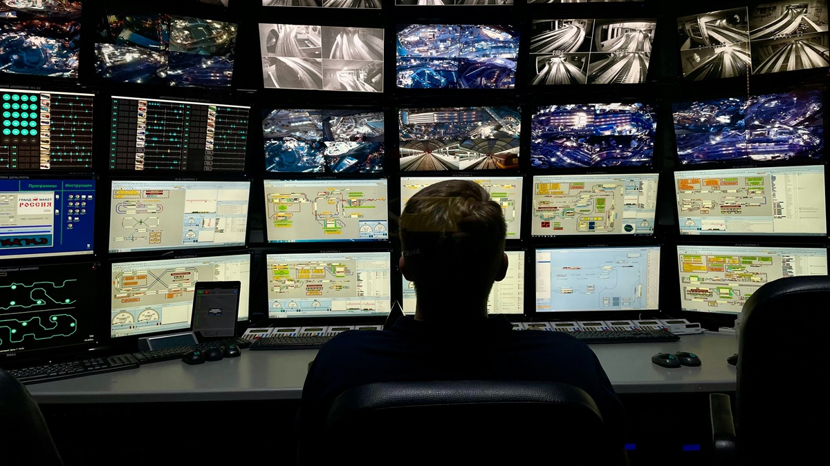 CCTV फुटेज हुई पोर्न वेबसाइट पर लीक, हैकर ने पैसों में बेची 50 हजार निजी वीडियो, ऐसे करें बचाव