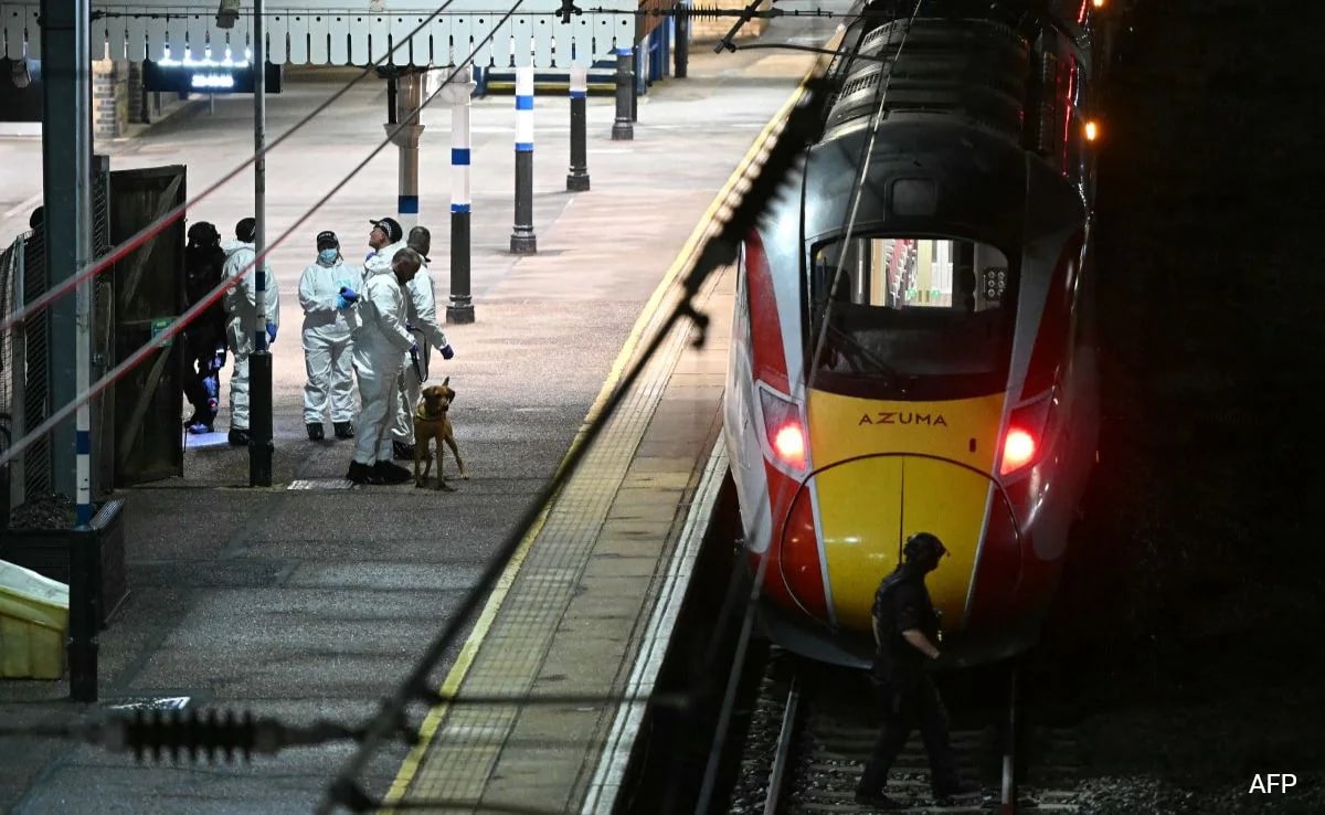 "There Was Blood Everywhere": Witnesses Recount UK Train Stabbing