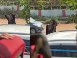 बस में बैठी लड़कियों को झूमते देख, सड़क पर ही डांस करने लगी रास्ते से जा रही महिला, Video ने जीता सबका दिल