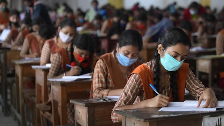 UP Board Exam 2026: यहां एक साथ चेक करें यूपी बोर्ड हाई स्कूल और इंटरमीडिएट परीक्षा की डेटशीट