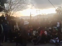 &#039;Going Home&#039;: Manipur&#039;s Displaced Meiteis Try To March To Villages, Clash With Cops