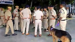 Delhi Car Blast: राजस्थान में रेलवे स्टेशन से लेकर बस स्टैंड, मॉल और बाजार में चेकिंग शुरू, वाहन की गहन जांच