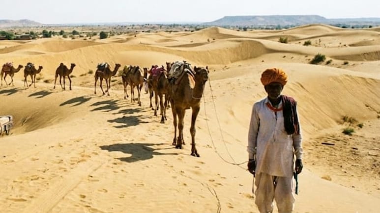 Rajasthan Weather: राजस्थान के शेखावाटी में पारा गिरने से सर्दी का सितम, लेकिन रेगिस्तानी इलाके में तापमान 33 डिग्री के पार