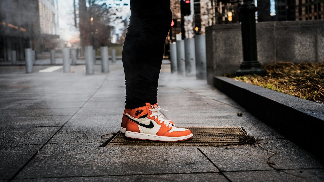 Nike Sneakers for Women Under ₹5000 That Work for Gym, Walks and Weekend Outfits Nike Sneakers for Women Under ₹5000 That Work for Gym, Walks and Weekend Outfits