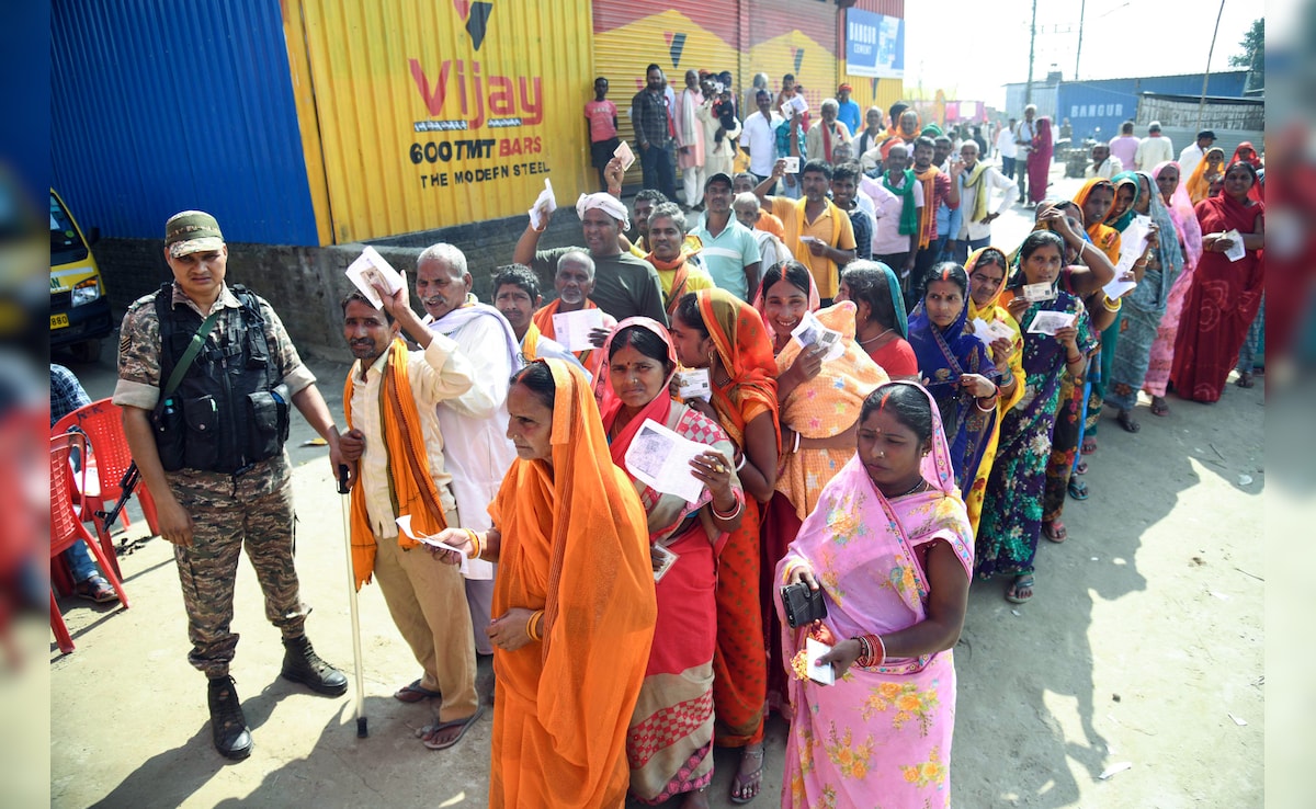 बिहार चुनाव : दूसरे चरण का मतदान आज, 3.7 करोड़ मतदाता 122 सीटों पर करेंगे 1,302 उम्मीदवारों की किस्मत का फैसला