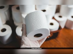 टॉयलेट पेपर का करते हैं इस्तेमाल? हॉवर्ड यूनिवर्सिटी के प्रोफेसर ने बताया किन बीमारियों का होता है खतरा