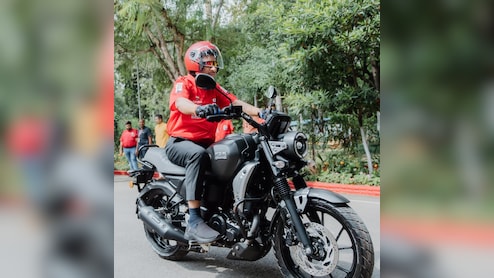 सीएम साय ने बुलेट राजा के अंदाज में भरे फर्राटे, वजह जानकर आप भी करेंगे तारीफ